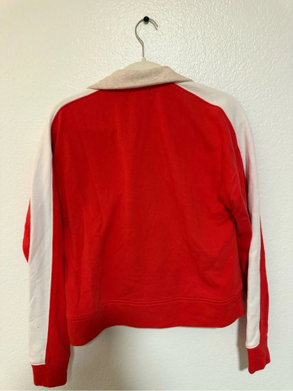 Evereve Red and Cream Snap-Front Colorblock Pullover